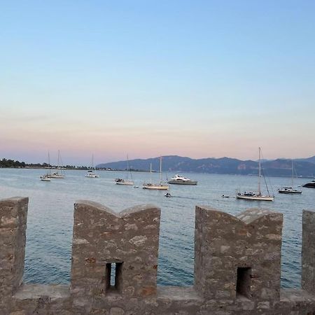 Vila Madame Parisienne Nafpaktos Exteriér fotografie